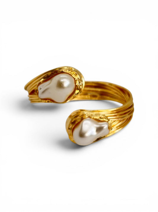 Double Spinning Pearl yüzük - bronz üzeri altın kaplama ve akrilik inci detayları