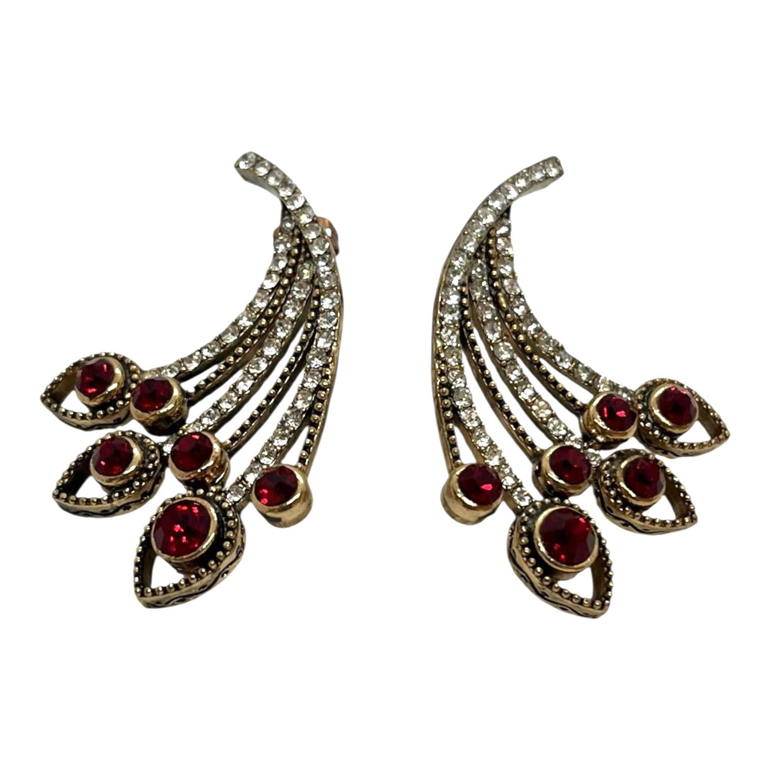 Elegant Küpe küpe - bronz üzeri altın kaplama ve parlak taş detayları